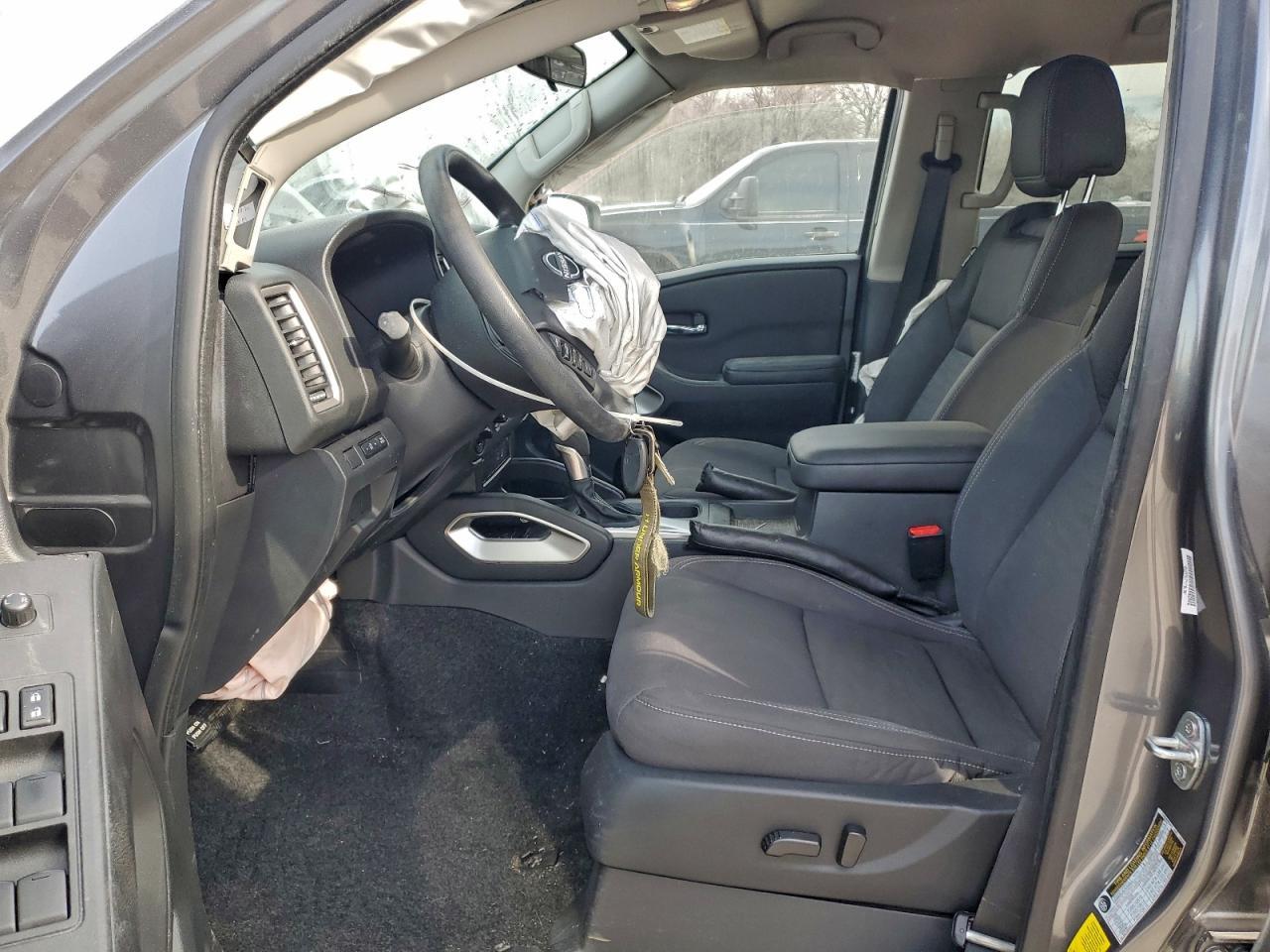 2024 NISSAN Frontier