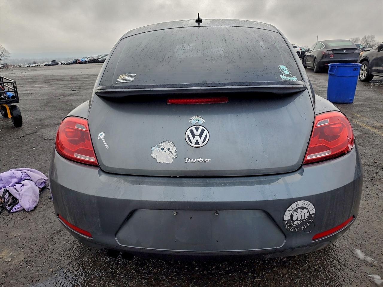 2016 VOLKSWAGEN Beetle