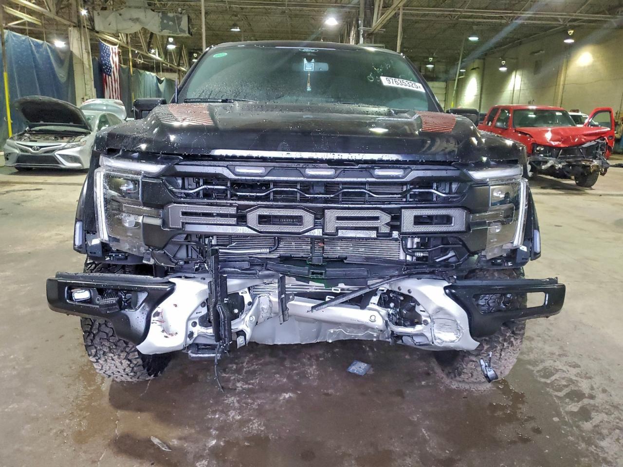 2025 FORD F-150 Lightning