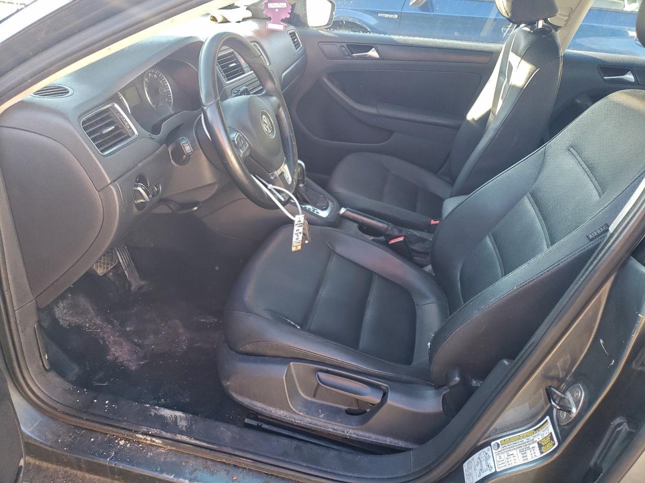 2012 VOLKSWAGEN JETTA
