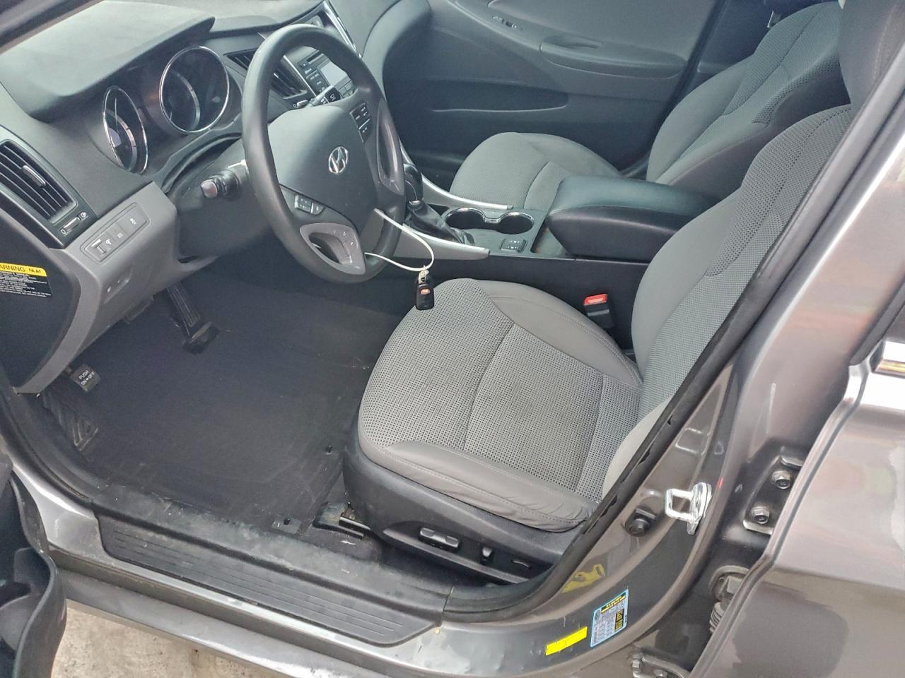 2013 HYUNDAI SONATA