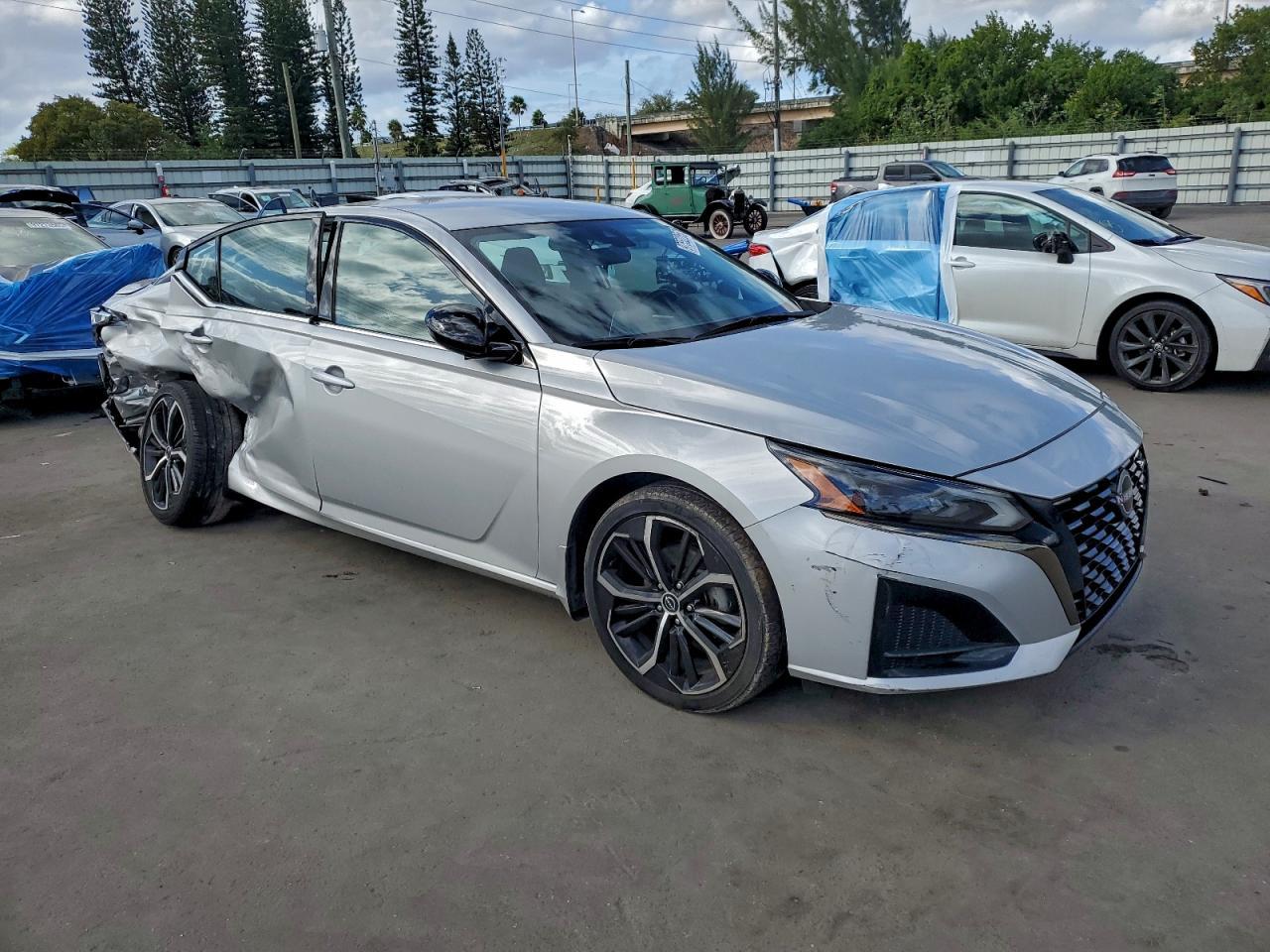 2023 NISSAN ALTIMA