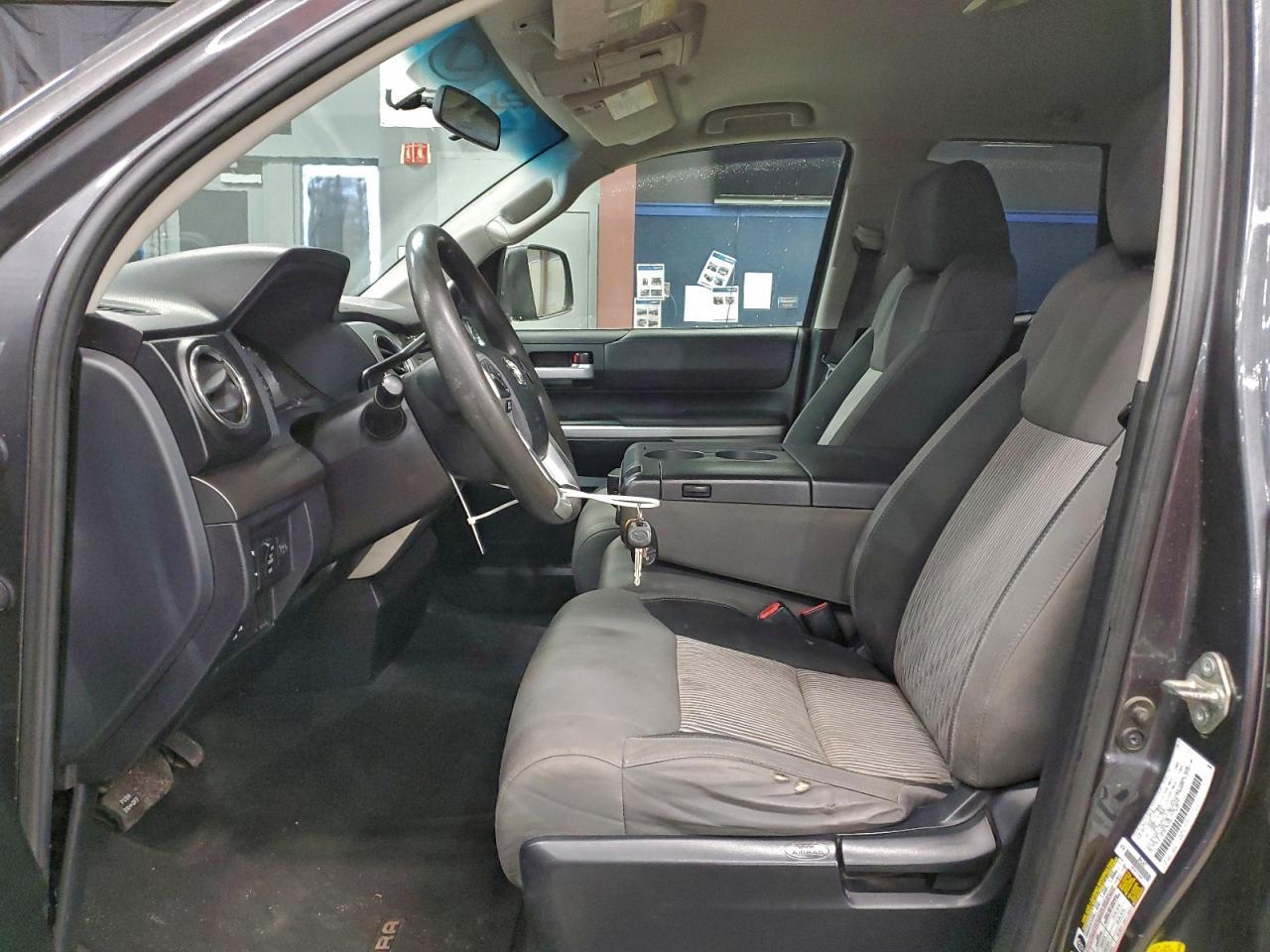 2016 TOYOTA TUNDRA