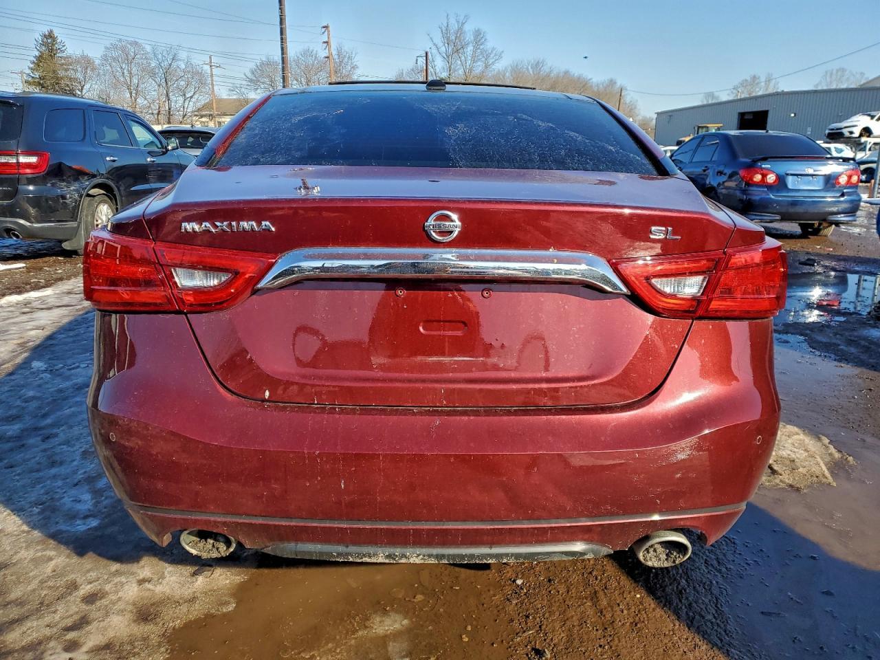 2017 NISSAN Maxima