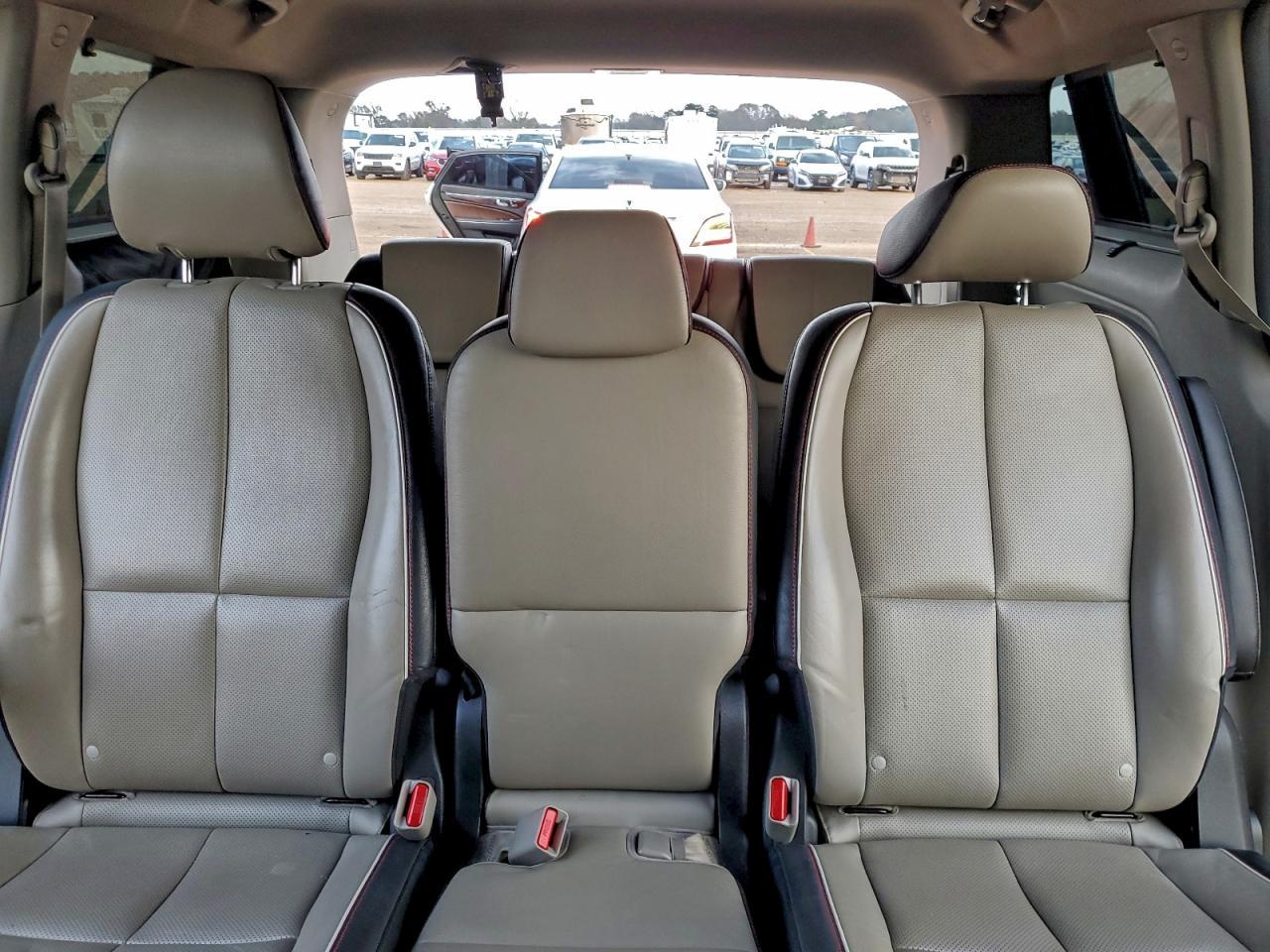 2019 KIA SEDONA