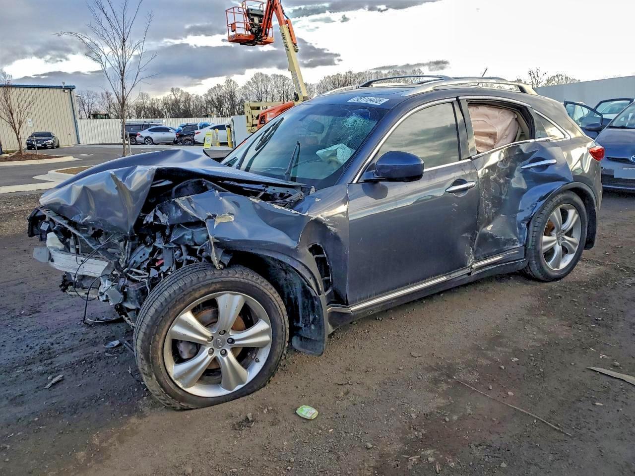 2011 INFINITI FX35
