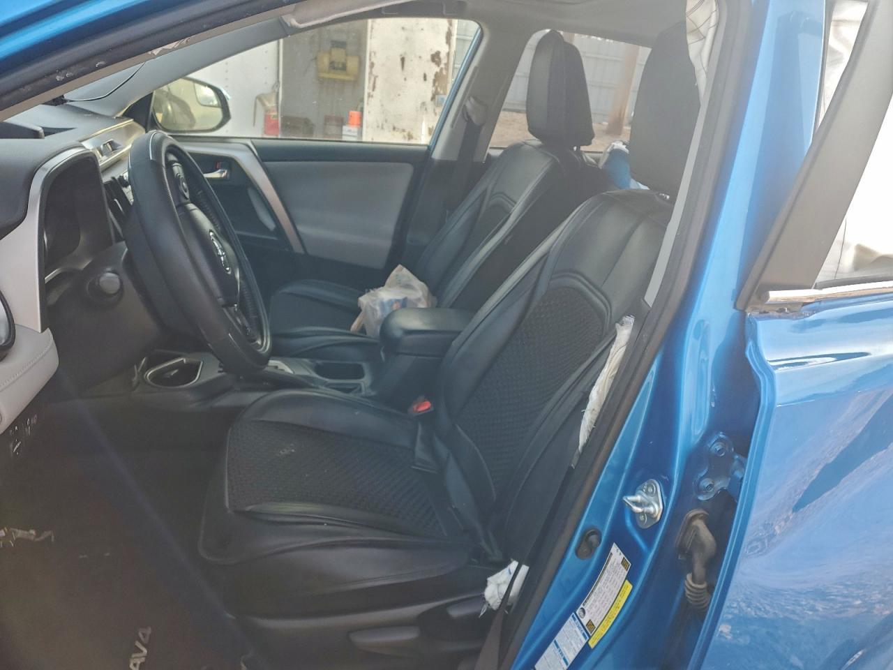 2016 TOYOTA RAV4