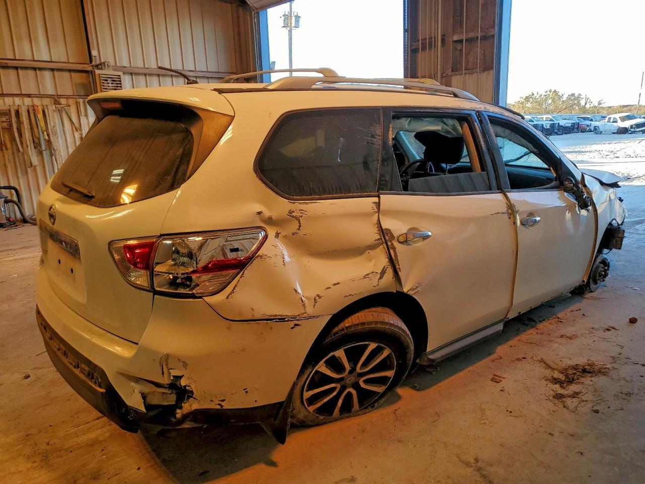 2015 NISSAN PATHFINDER