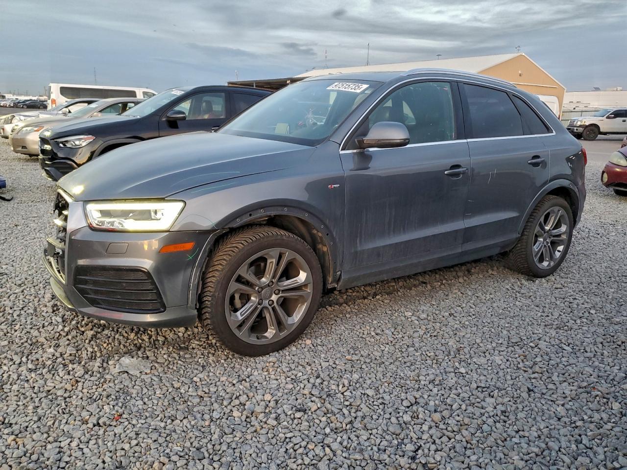 2016 AUDI Q3