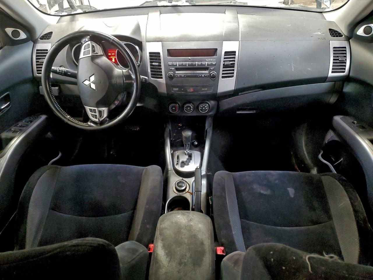 2010 MITSUBISHI outlander