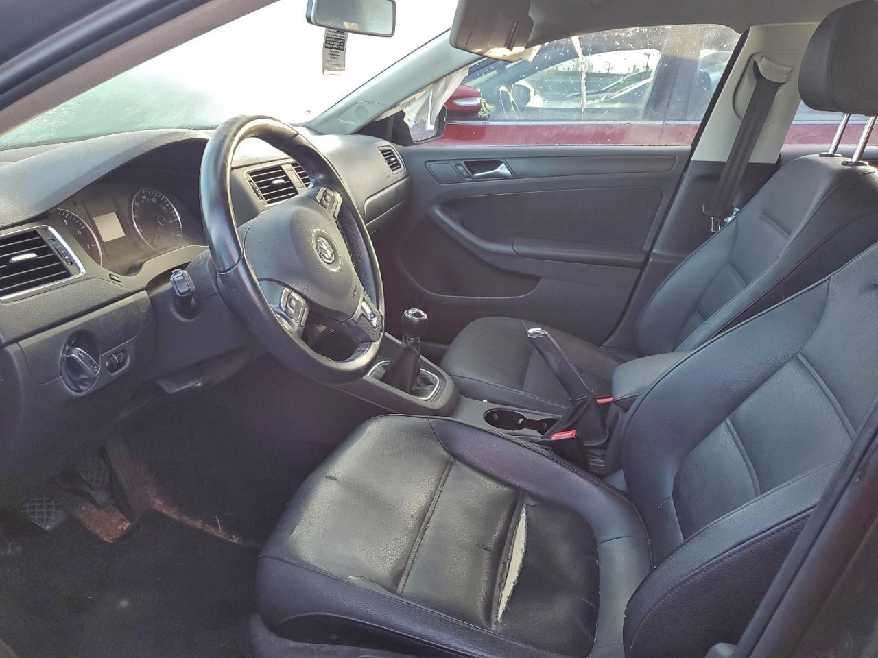2012 VOLKSWAGEN JETTA