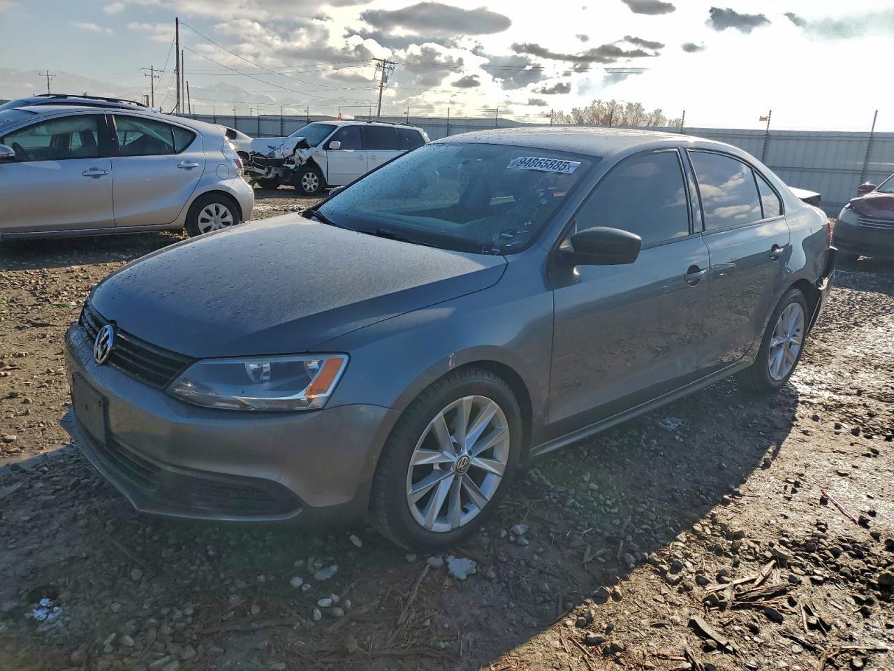 2012 VOLKSWAGEN JETTA