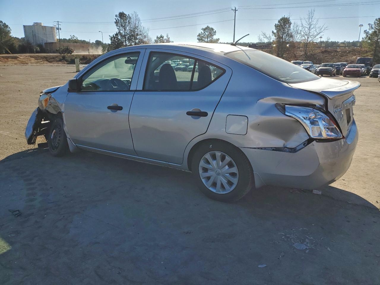2014 NISSAN VERSA