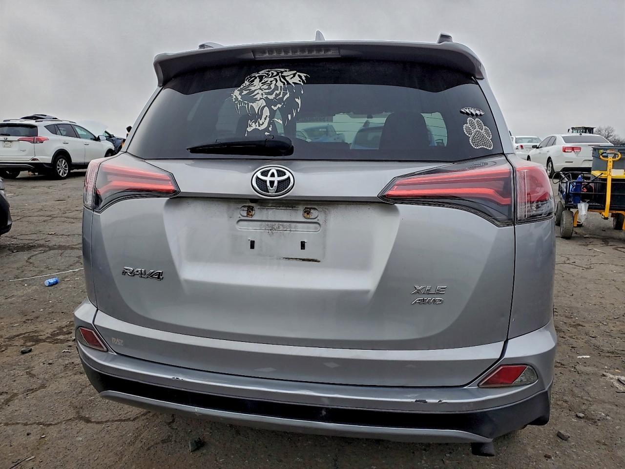 2016 TOYOTA RAV4