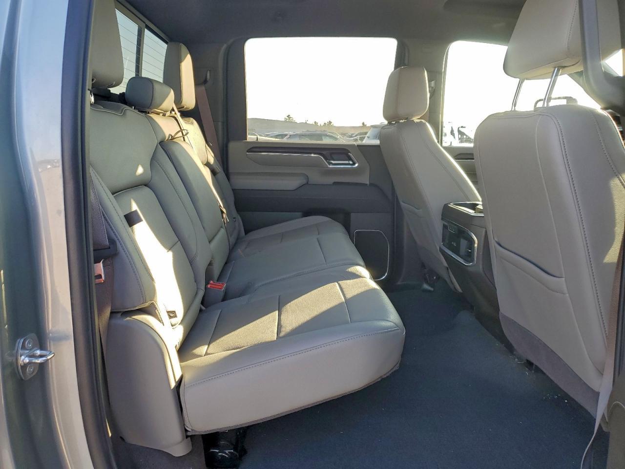 2024 GMC Sierra