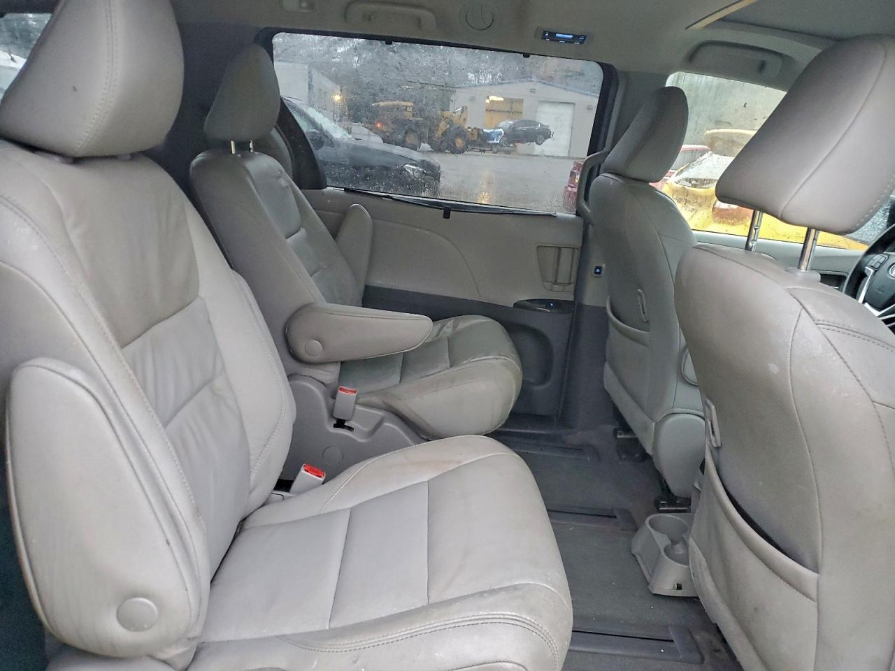 2018 TOYOTA SIENNA