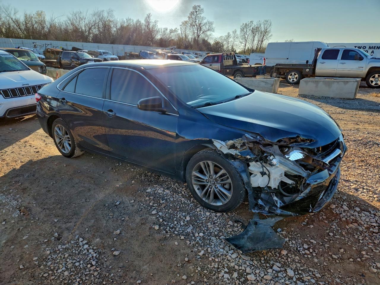 2017 TOYOTA CAMRY