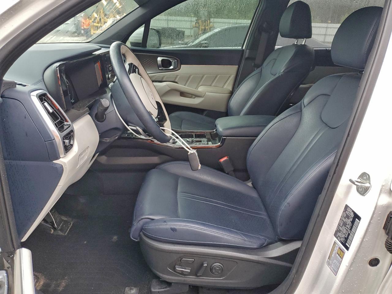 2023 KIA SORENTO