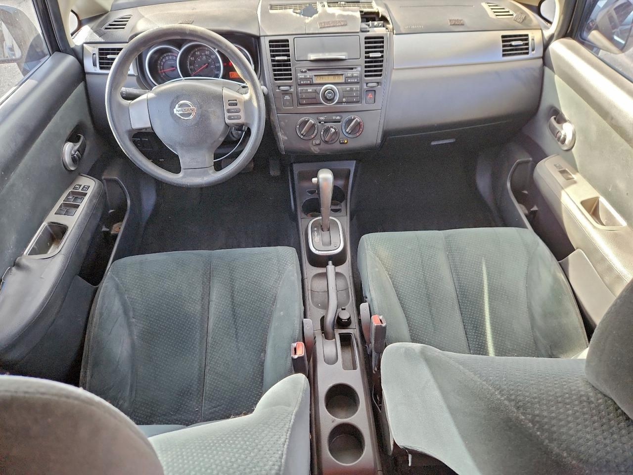 2011 NISSAN VERSA