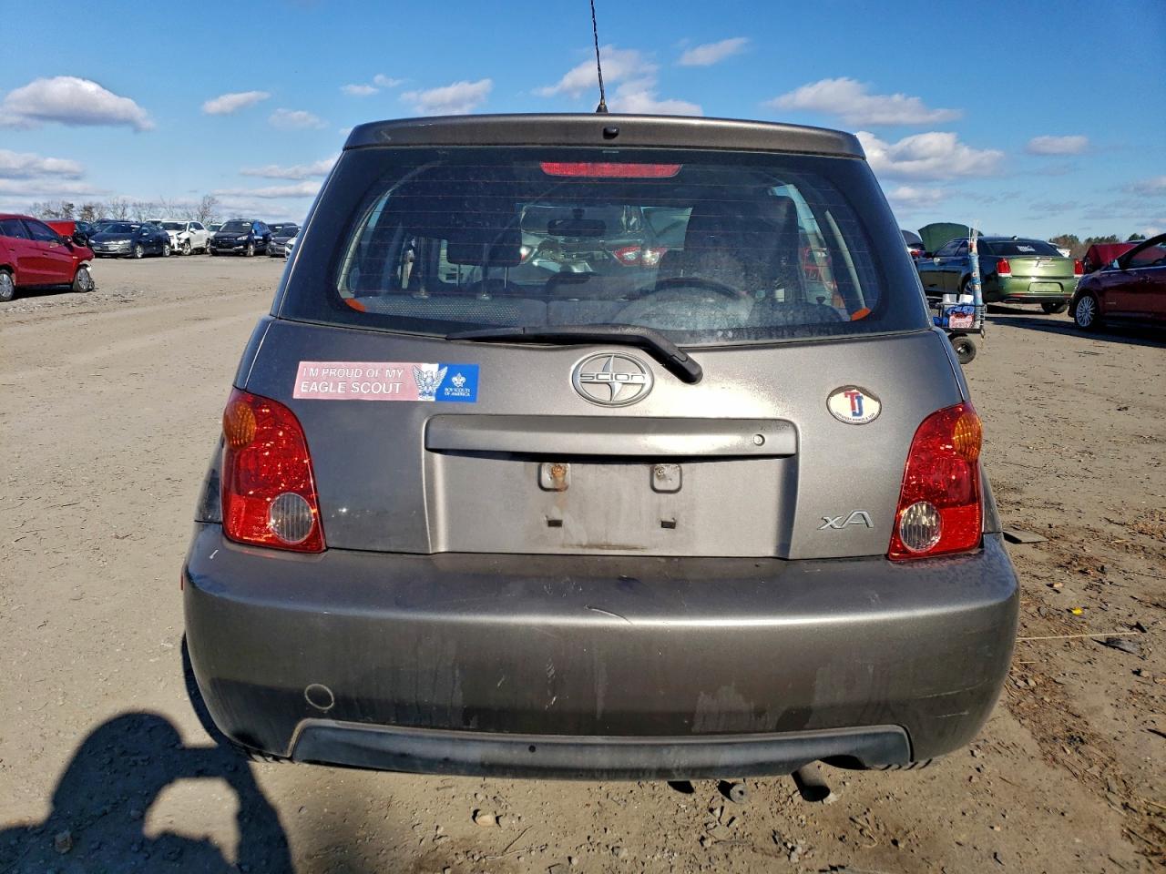 2005 TOYOTA SCION