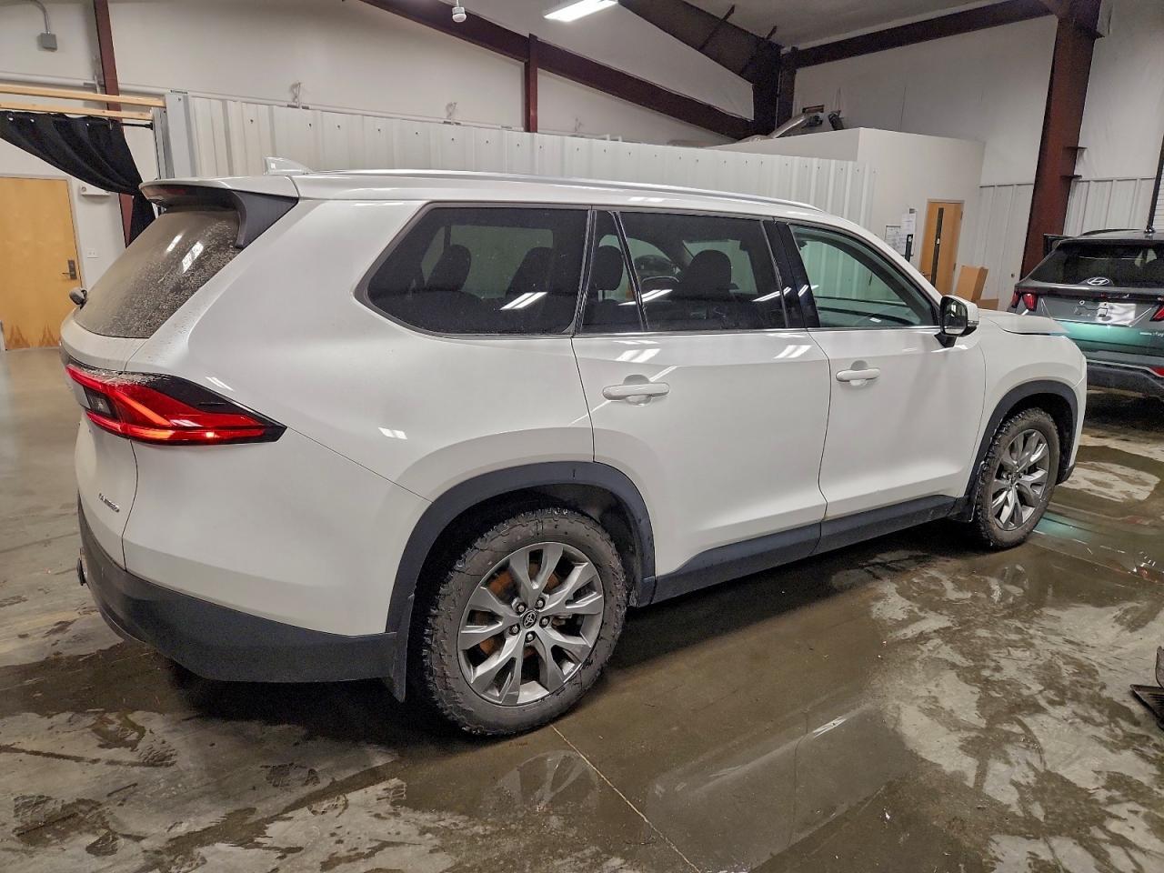 2024 TOYOTA HIGHLANDER