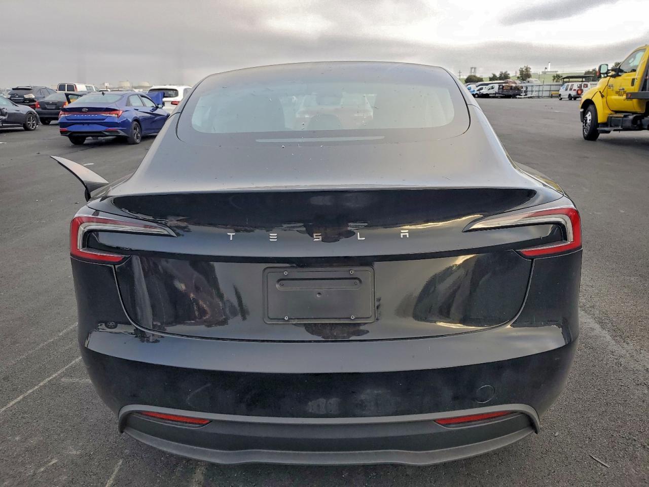 2025 TESLA MODEL 3