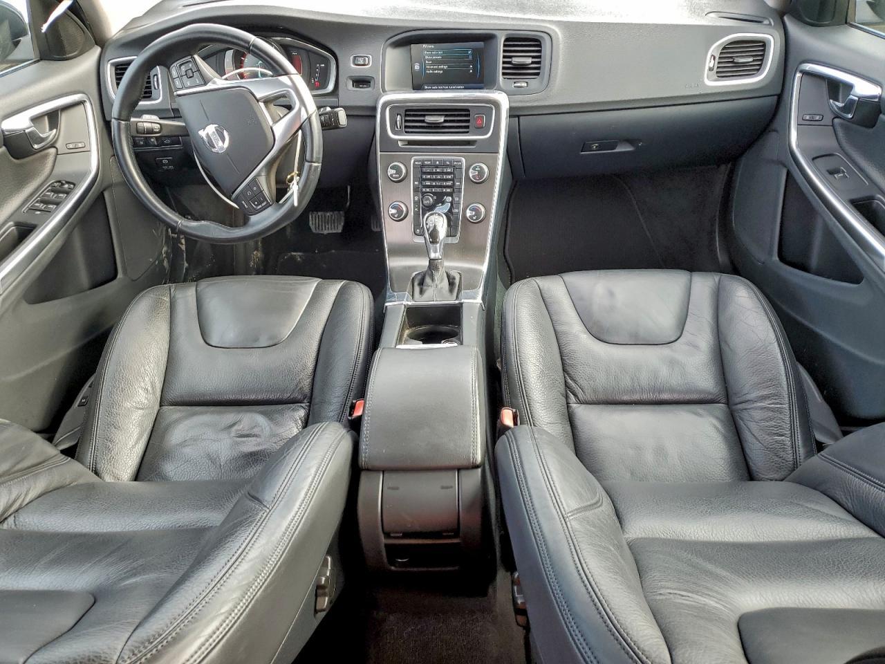 2014 VOLVO S60