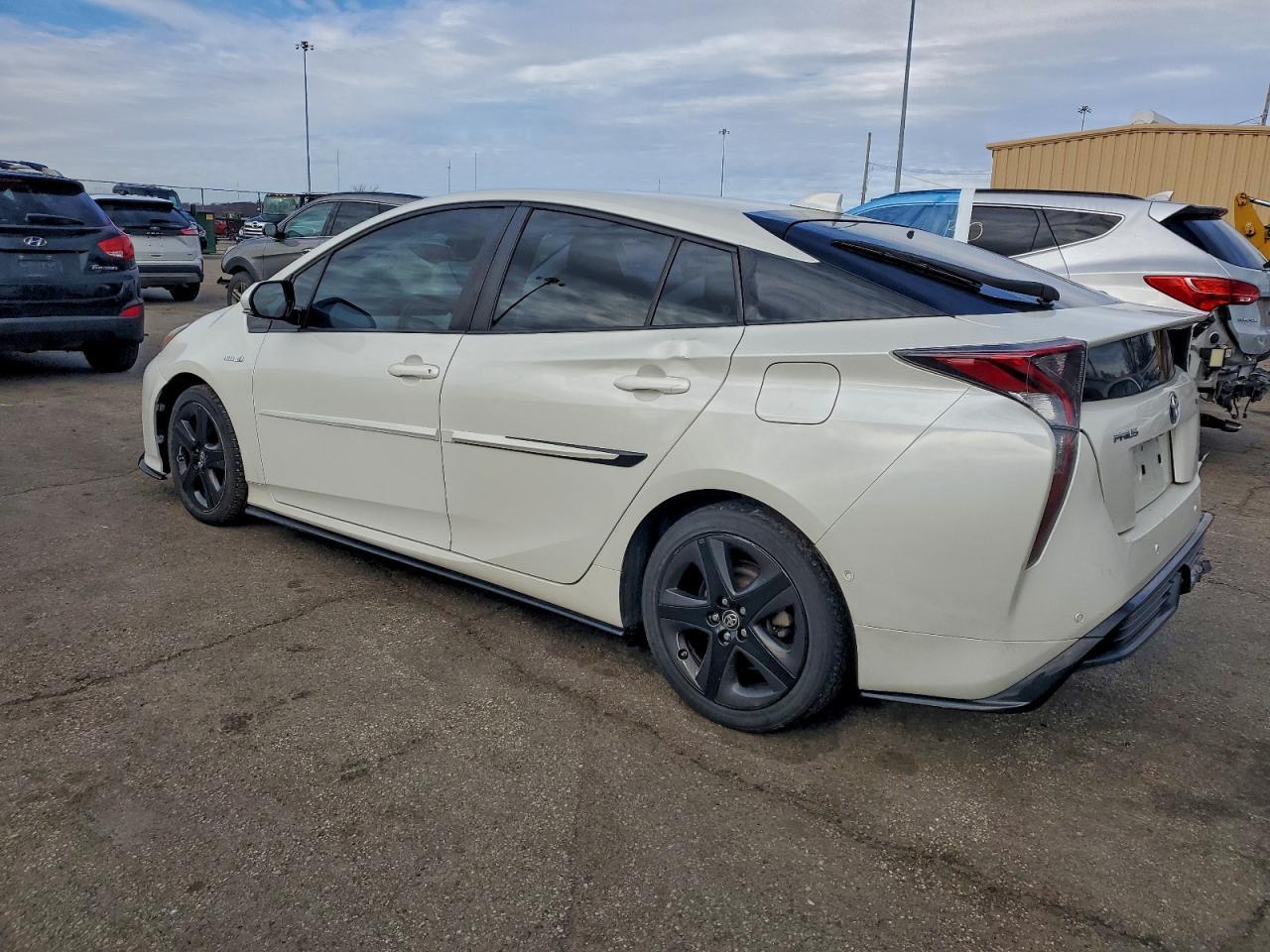 2017 TOYOTA PRIUS