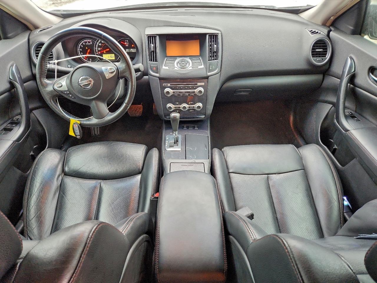 2014 NISSAN Maxima
