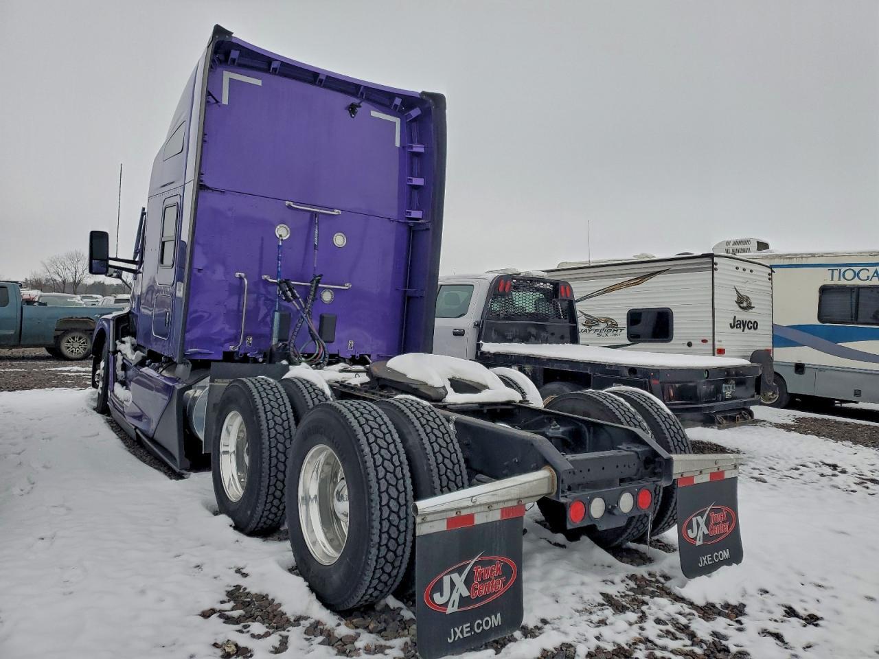 2023 KENWORTH T680