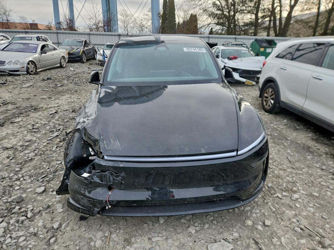 2026 TESLA MODEL Y