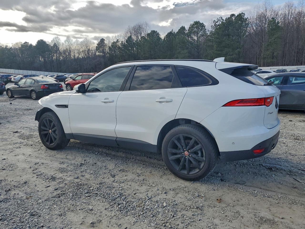 2019 JAGUAR F-Pace