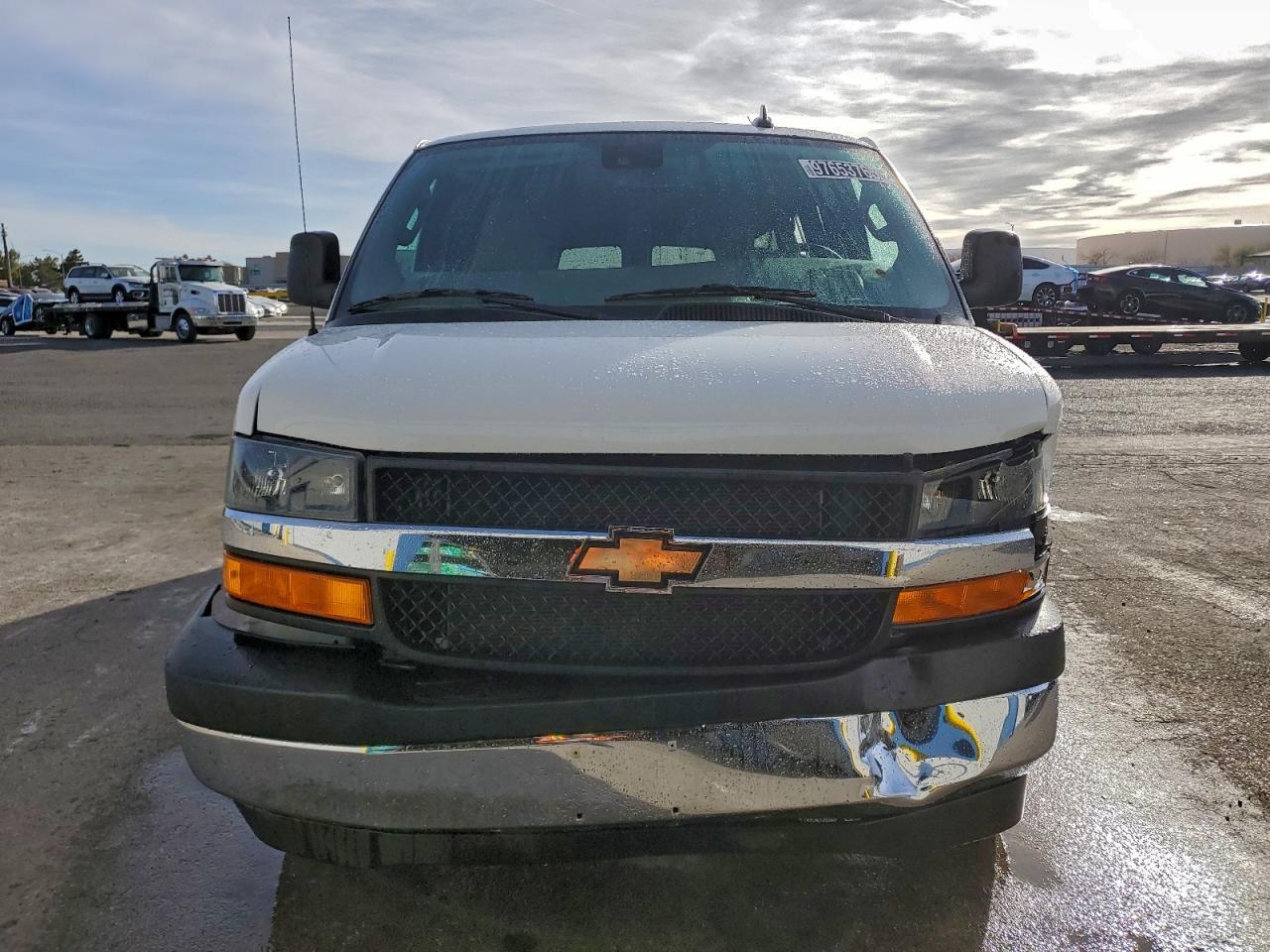 2024 CHEVROLET Express 3500