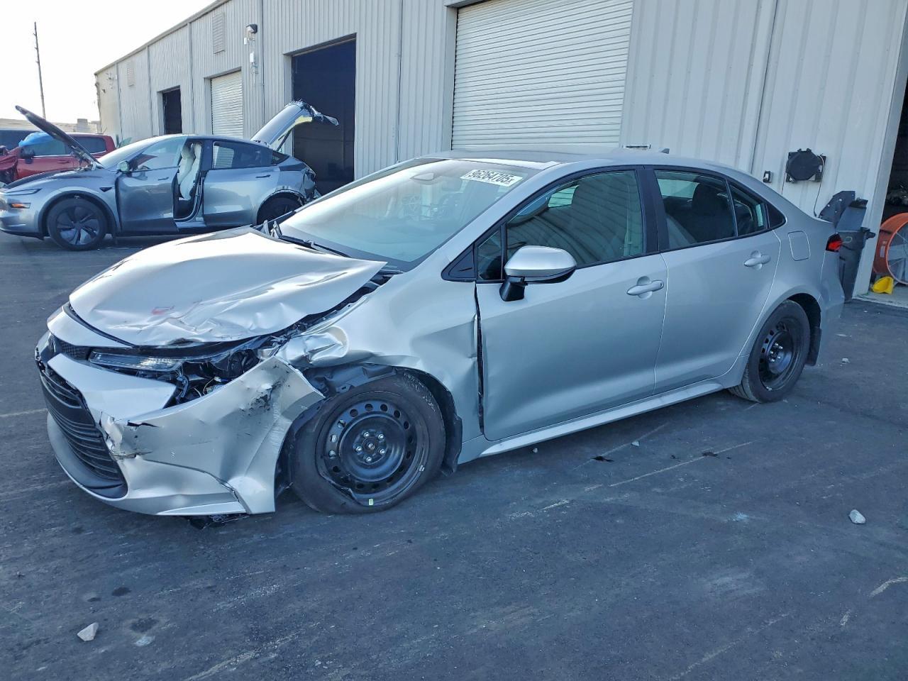 2025 TOYOTA COROLLA