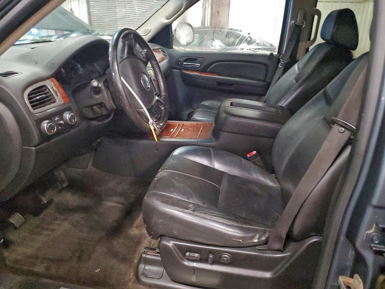 2008 CHEVROLET Suburban