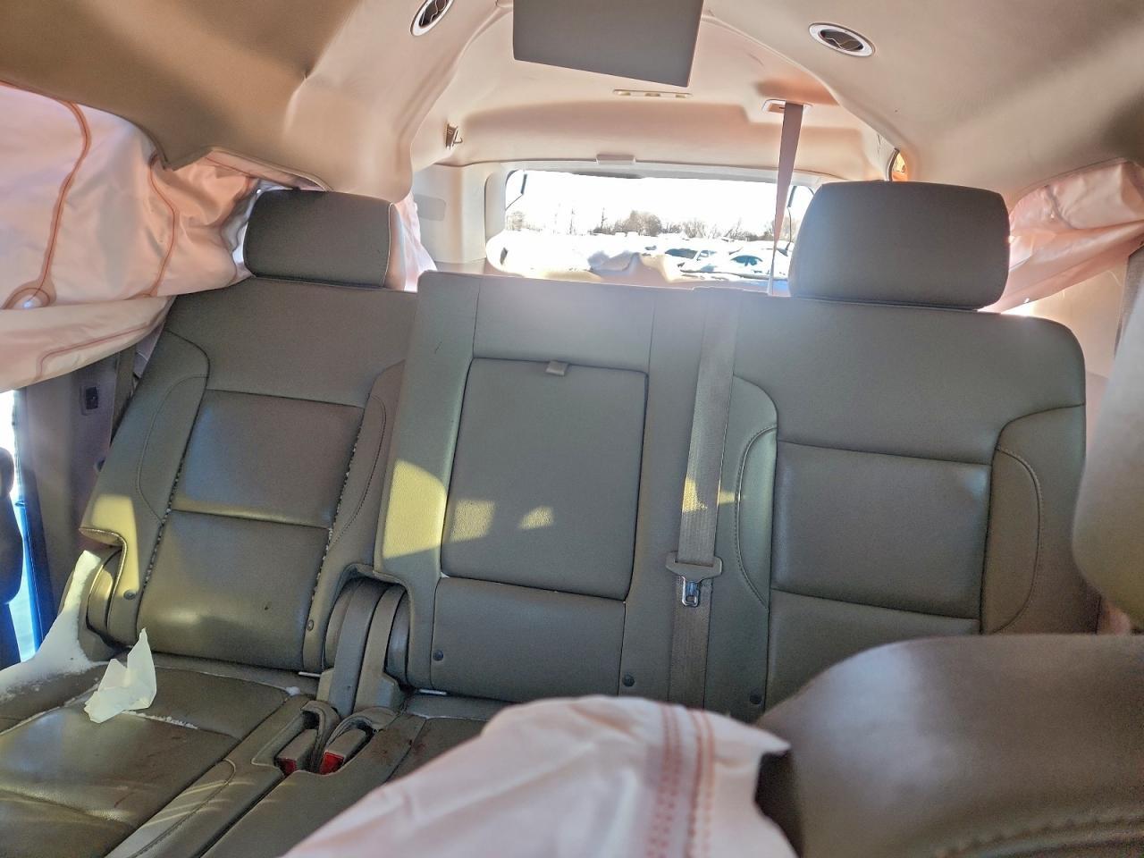 2016 CHEVROLET Suburban