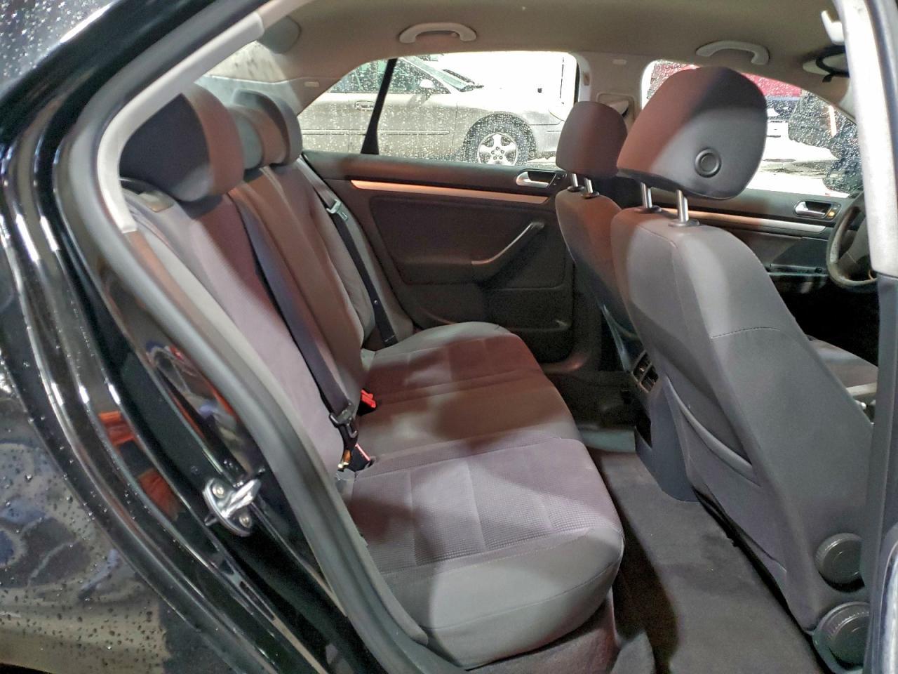 2006 VOLKSWAGEN JETTA