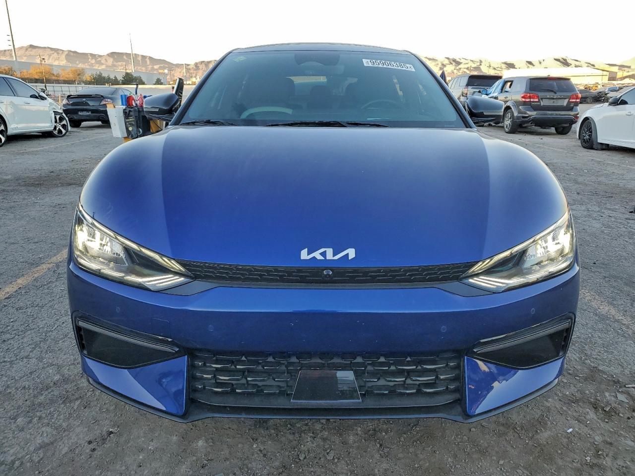 2023 KIA EV6
