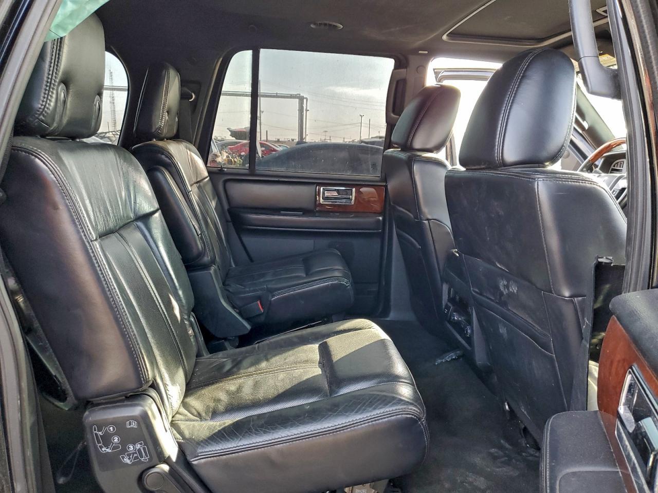 2016 LINCOLN Navigator