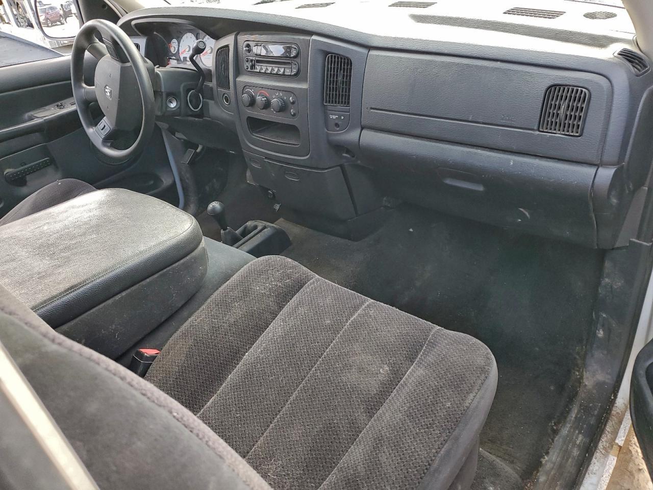 2004 DODGE RAM 1500