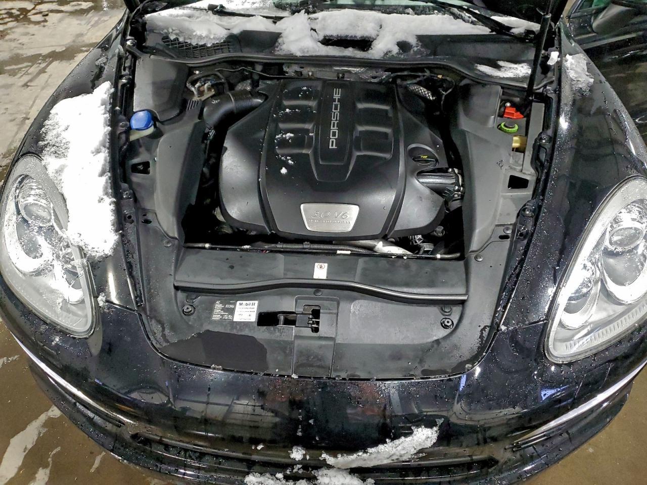 2014 PORSCHE CAYENNE
