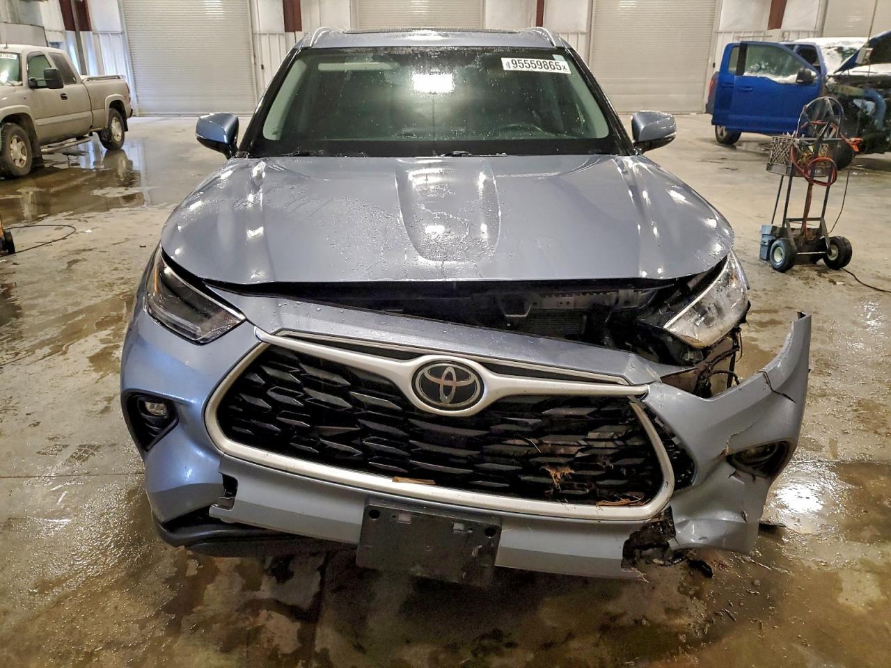 2021 TOYOTA HIGHLANDER
