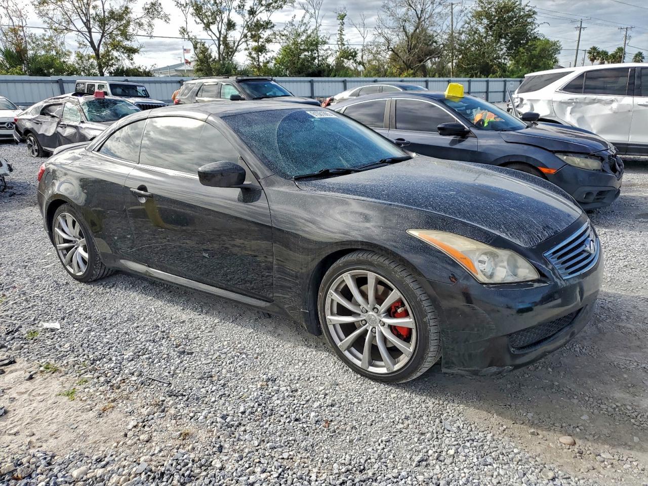 2010 INFINITI G37