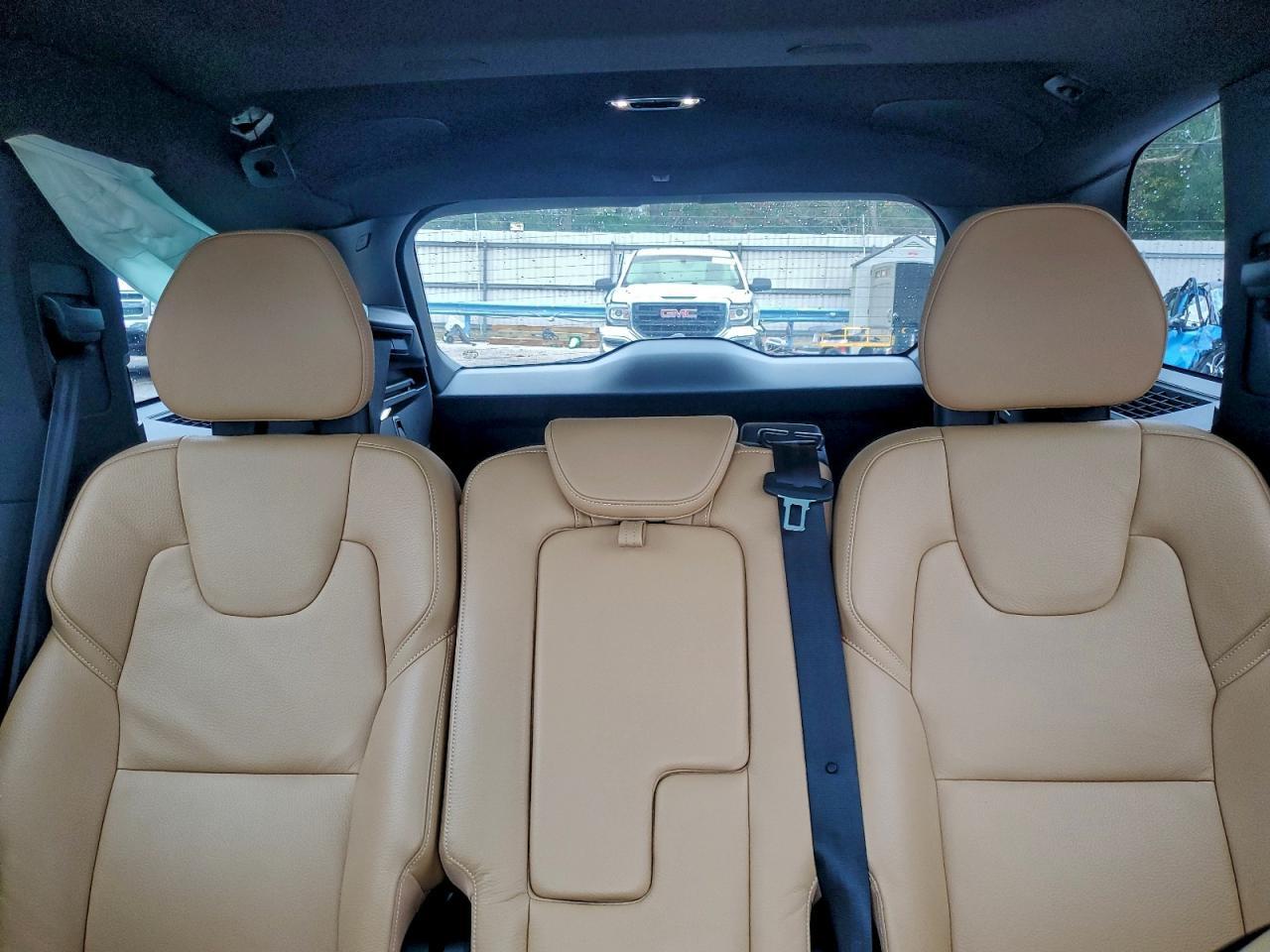 2016 VOLVO XC90