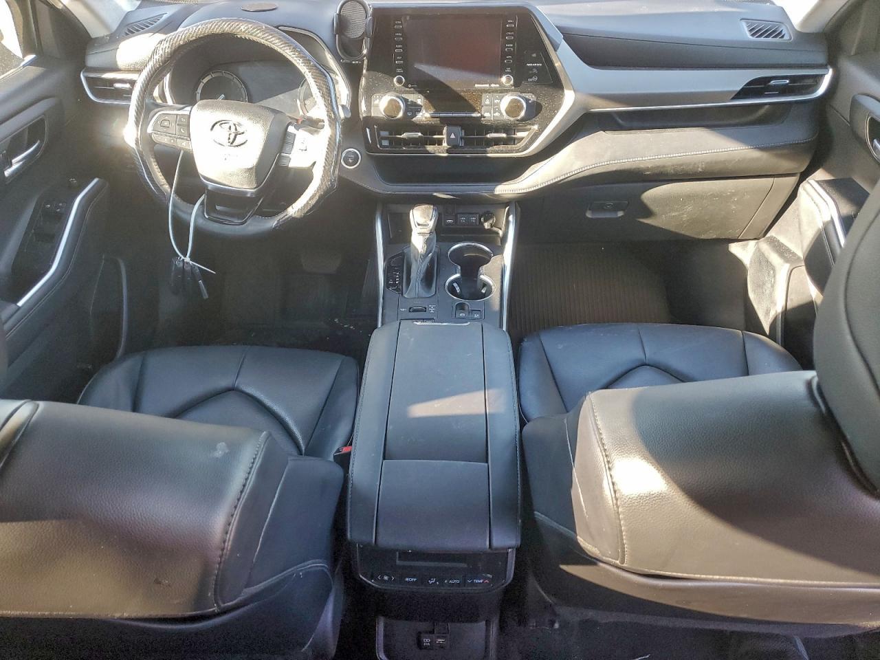 2021 TOYOTA HIGHLANDER