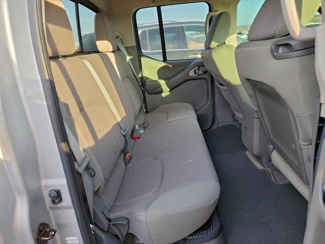 2014 NISSAN Frontier