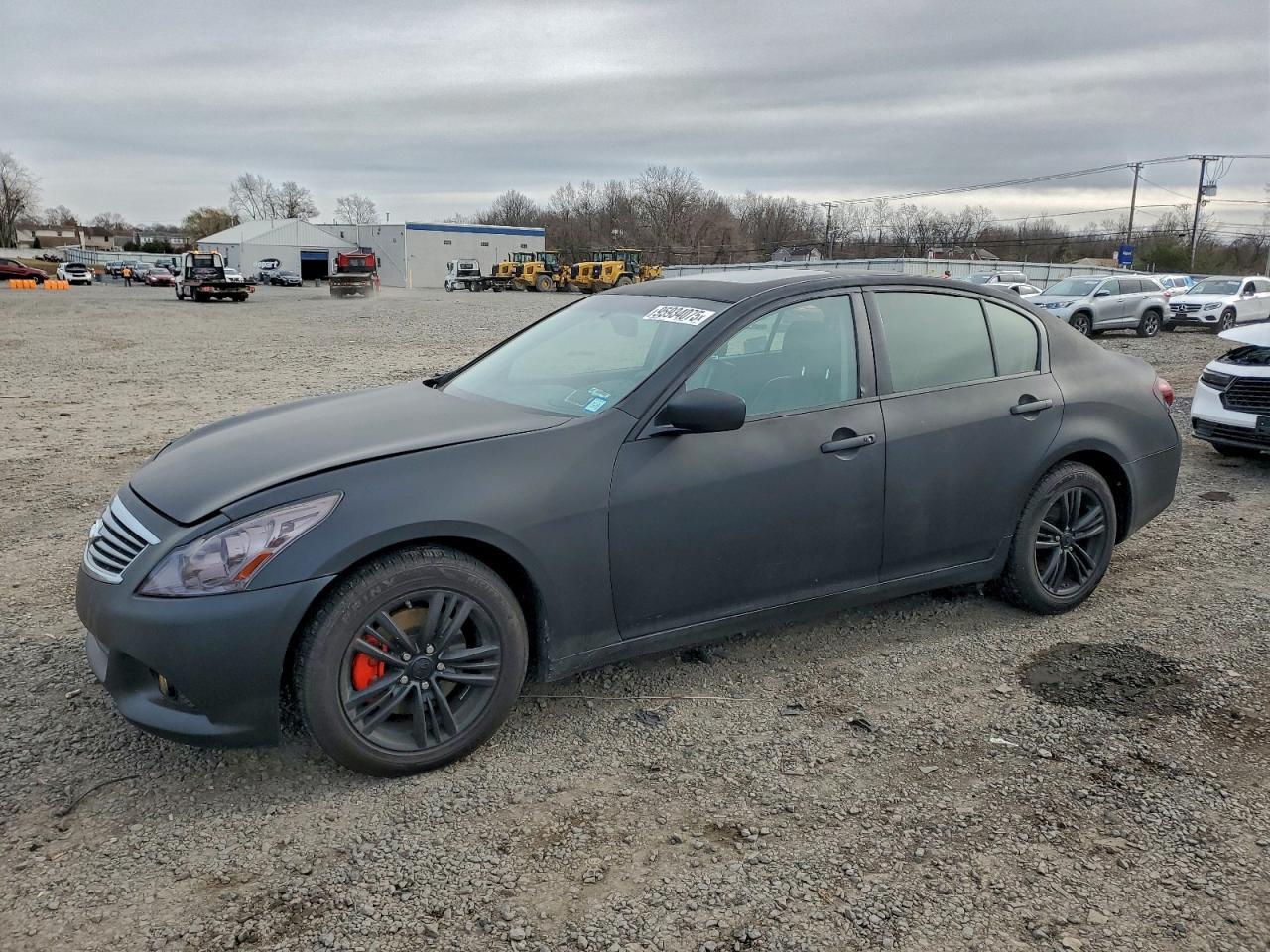 2015 INFINITI Q40