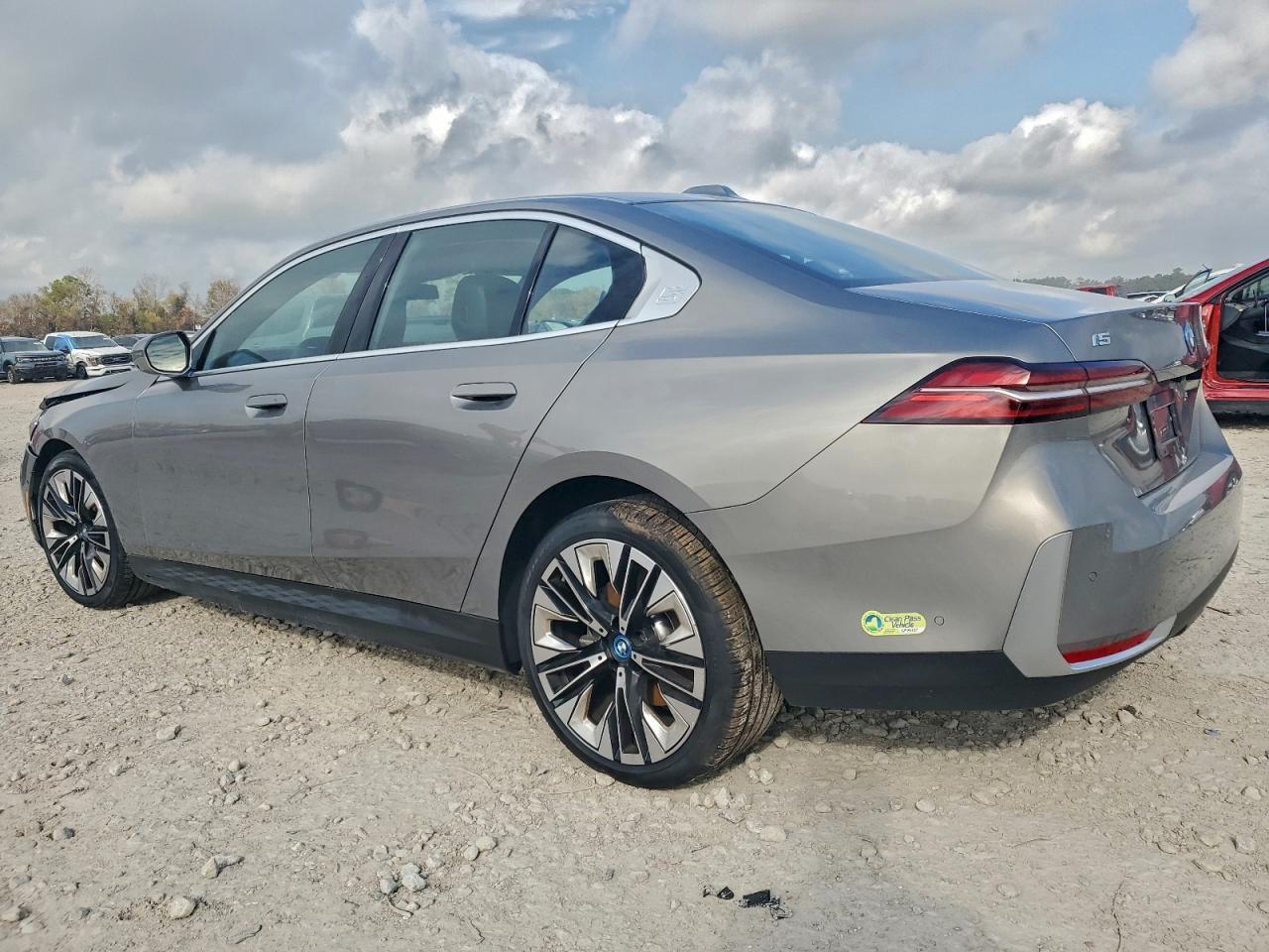 2025 BMW i5