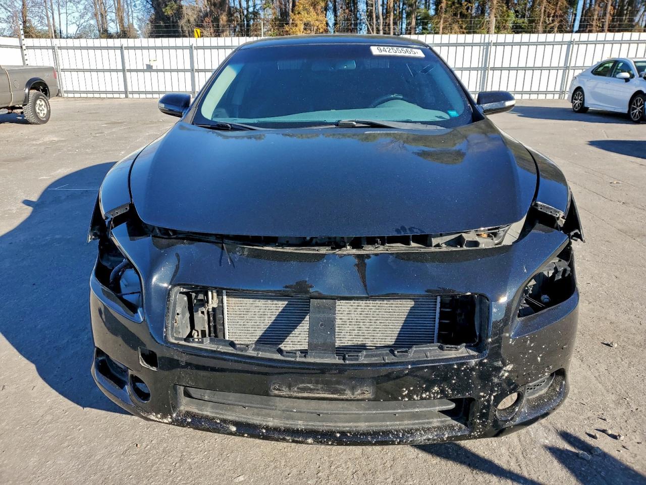 2012 NISSAN Maxima
