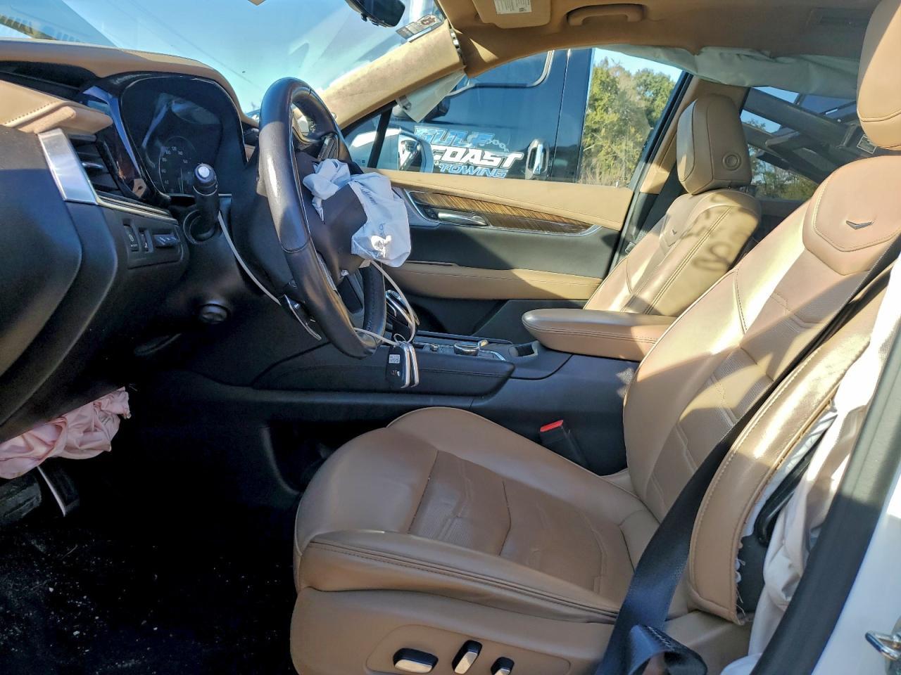 2020 CADILLAC XT6